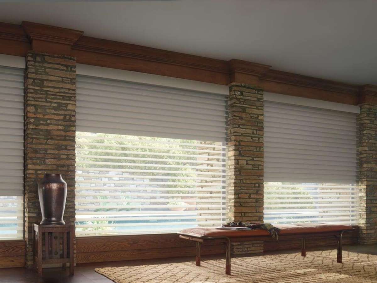 Smart window shades enhance home automation with convenient control and energy efficiency.